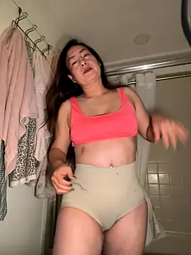 Snapshot of xLadyScarlettx chatting on November 28, 2025, 3:42 am xLadyScarlettx online show from November 28, 2025, 3:42 am