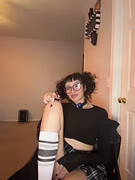 Gothbabbi online show from March 18, 2026, 8:56 pm