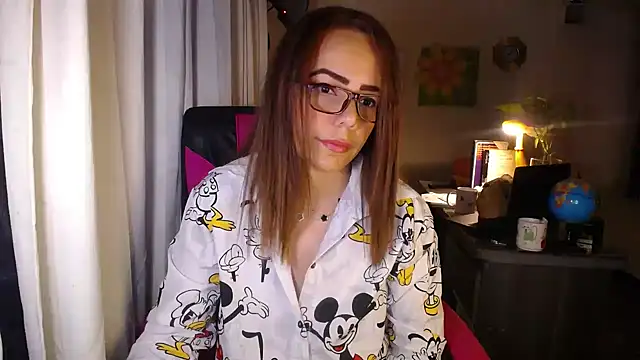 Snapshot of danielle_rose_1 chatting on June 29, 2026, 5:02 pm danielle rose 1 online show from June 29, 2026, 5:02 pm