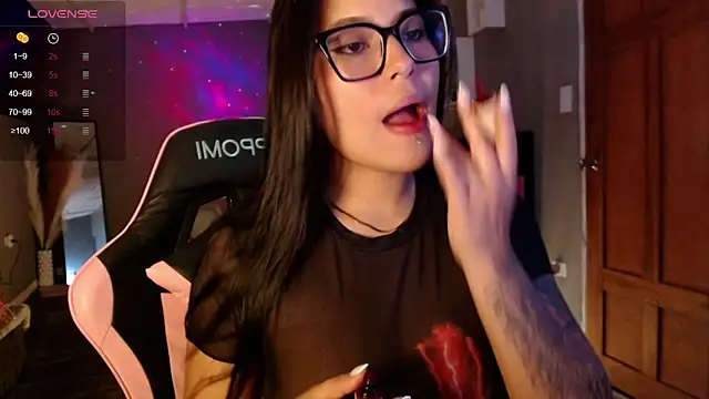 Snapshot of alexa_kei chatting on November 6, 2025, 7:15 pm alexa kei online show from November 6, 2025, 7:15 pm