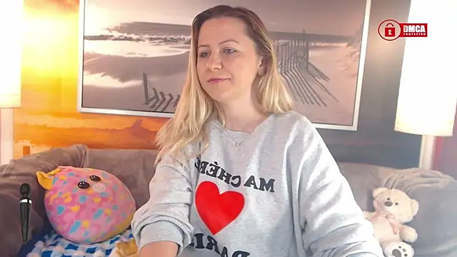 Snapshot of BigBoobsARRI chatting on February 22, 2025, 6:28 am BigBoobsARRI online show from February 22, 2025, 6:28 am