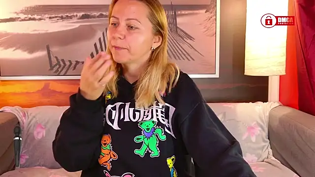 Snapshot of BigBoobsARRI chatting on October 7, 2025, 7:49 am BigBoobsARRI online show from October 7, 2025, 7:49 am