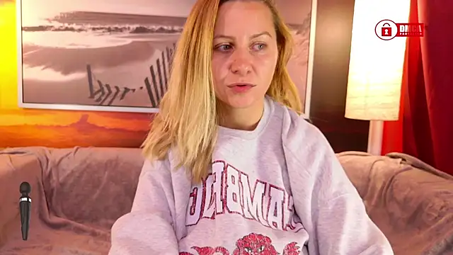 Snapshot of BigBoobsARRI chatting on October 16, 2025, 8:10 pm BigBoobsARRI online show from October 16, 2025, 8:10 pm