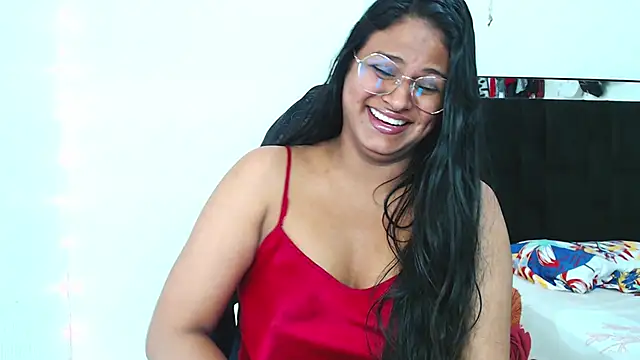 SweetAlmaa online show from March 17, 2025, 9:13 pm