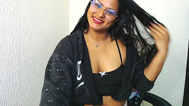 SweetAlmaa online show from March 19, 2025, 12:23 pm