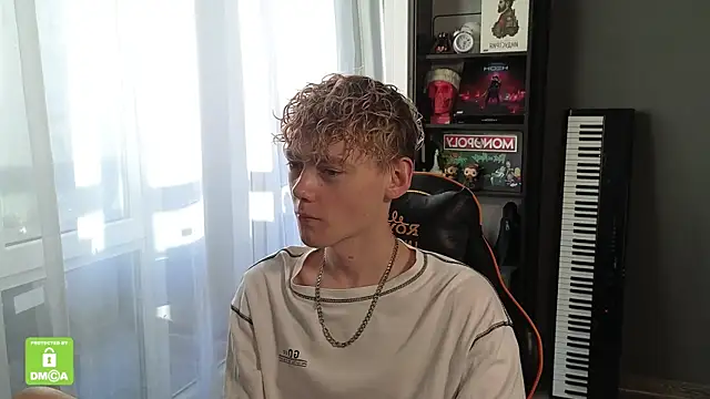 Keytaro online show from September 15, 2025, 2:50 pm