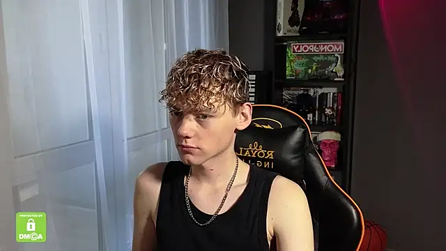 Keytaro online show from September 29, 2025, 1:49 pm