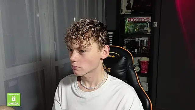 Keytaro online show from October 4, 2025, 10:30 pm