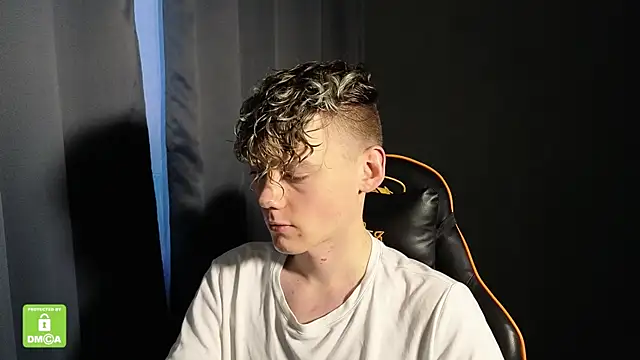 Keytaro online show from January 8, 2026, 1:46 pm