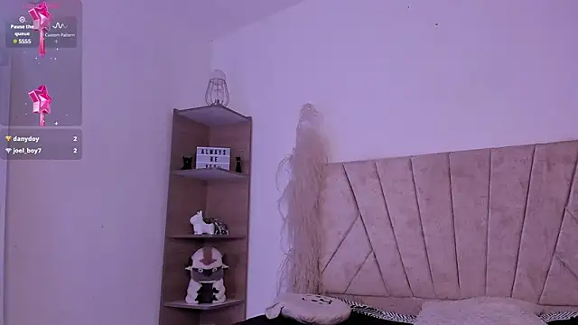 Kaela18 online show from December 2, 2024, 4:31 pm