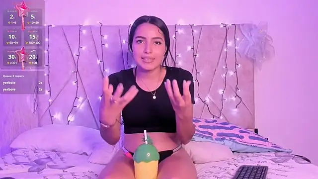 Kaela18 online show from December 7, 2024, 4:36 pm