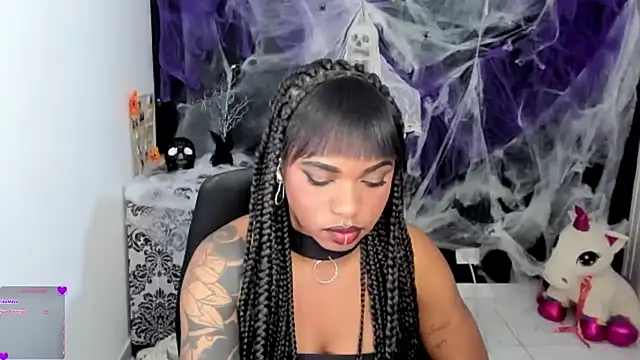 Marce 22 online show from October 31, 2025, 4:57 am