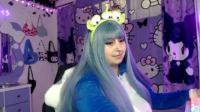 lussyevans24 online show from October 15, 2025, 5:07 am