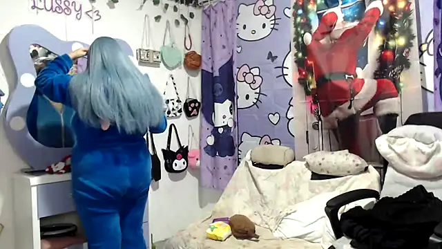 lussyevans24 online show from December 21, 2025, 6:31 am