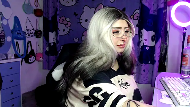 lussyevans24 online show from March 9, 2026, 2:15 am