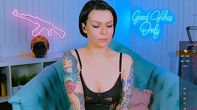 My toys pink online show from March 13, 2025, 7:42 am