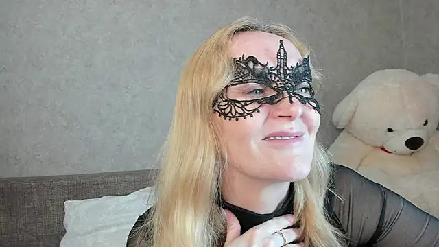 Snapshot of angelica_marquise chatting on July 2, 2026, 5:41 pm angelica marquise online show from July 2, 2026, 5:41 pm