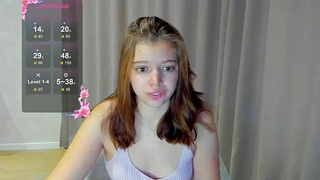 Snapshot of Nicky_Rosee chatting on October 11, 2025, 12:54 am Nicky Rosee online show from October 11, 2025, 12:54 am