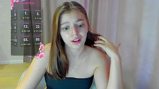 Snapshot of Nicky_Rosee chatting on October 21, 2025, 3:07 am Nicky Rosee online show from October 21, 2025, 3:07 am