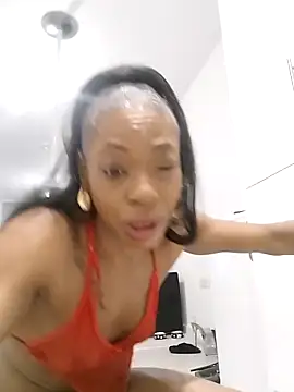 Cinderella Jewels  online show from March 11, 2026, 9:32 pm