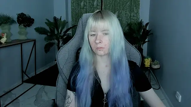 LexiWenford online show from November 13, 2025, 3:05 am