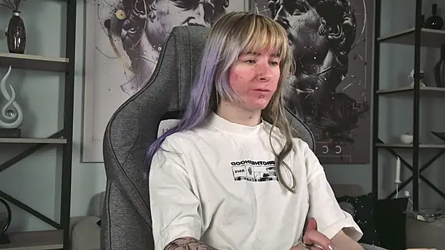 LexiWenford online show from May 18, 2026, 3:02 am