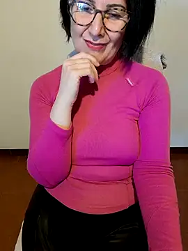 Snapshot of Viola8p chatting on September 29, 2025, 9:03 am Viola8p online show from September 29, 2025, 9:03 am
