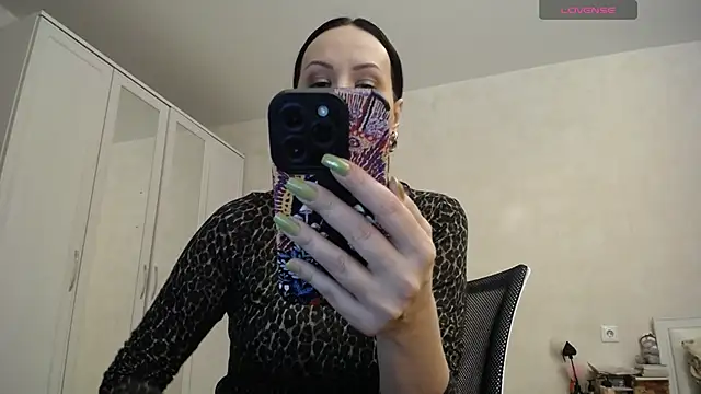 Devil Goddess online show from February 28, 2026, 4:19 pm