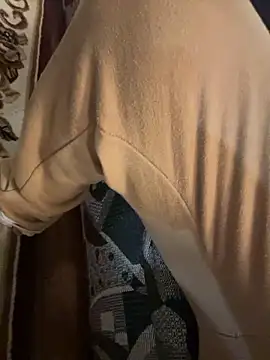 saddlewalker35 online show from February 6, 2025, 12:54 am