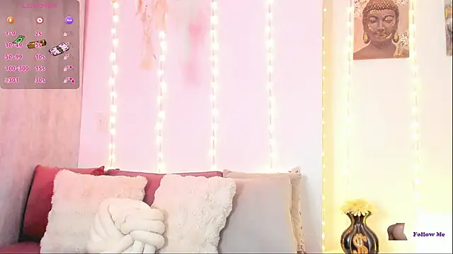 Snapshot of StormiRusso chatting on November 19, 2025, 1:16 am StormiRusso online show from November 19, 2025, 1:16 am