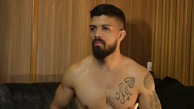 Snapshot of DannSaenz chatting on September 30, 2025, 12:54 pm DannSaenz online show from September 30, 2025, 12:54 pm