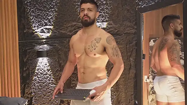 Snapshot of DannSaenz chatting on October 7, 2025, 2:14 pm DannSaenz online show from October 7, 2025, 2:14 pm