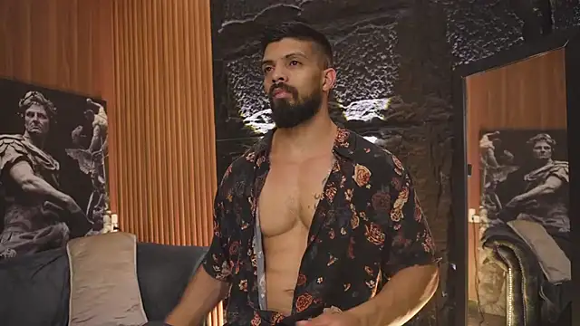 Snapshot of DannSaenz chatting on October 10, 2025, 11:59 pm DannSaenz online show from October 10, 2025, 11:59 pm