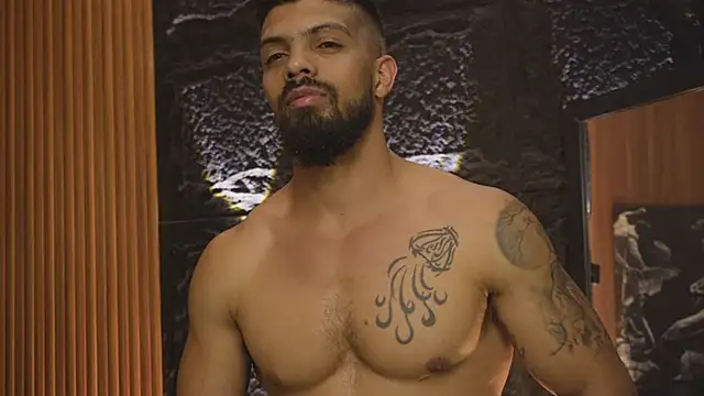 Snapshot of DannSaenz chatting on October 15, 2025, 3:06 am DannSaenz online show from October 15, 2025, 3:06 am