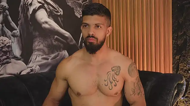 Snapshot of DannSaenz chatting on October 18, 2025, 3:02 pm DannSaenz online show from October 18, 2025, 3:02 pm