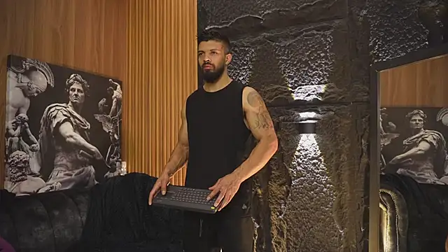 Snapshot of DannSaenz chatting on October 23, 2025, 1:21 pm DannSaenz online show from October 23, 2025, 1:21 pm