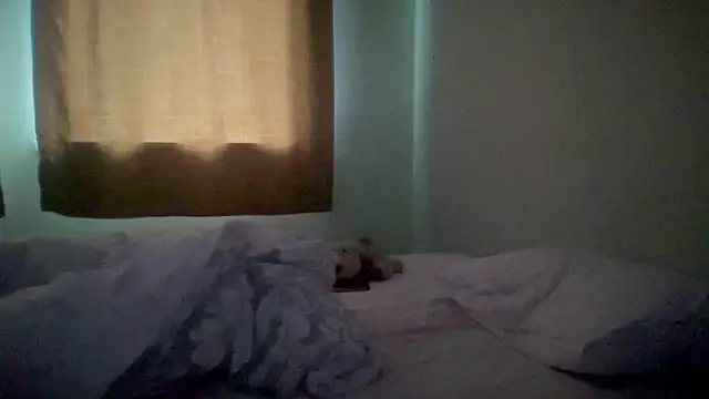 Diamond Tyler online show from March 28, 2026, 3:17 am