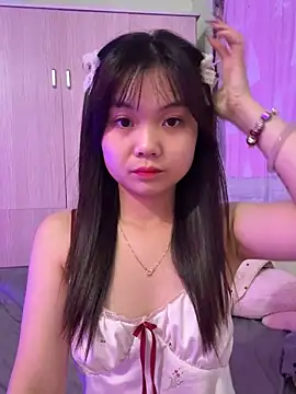 Maeve2k5 online show from October 6, 2025, 10:02 am