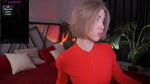 LindaThacker online show from October 14, 2025, 4:13 am