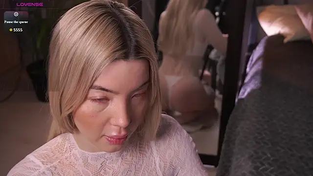 LindaThacker online show from March 19, 2026, 4:27 am