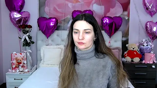 Snapshot of VioletUmi chatting on February 12, 2025, 7:44 am VioletUmi online show from February 12, 2025, 7:44 am