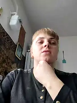 CoddessCrystal online show from February 4, 2025, 10:32 am