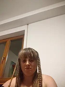 CoddessCrystal online show from September 30, 2025, 7:08 pm