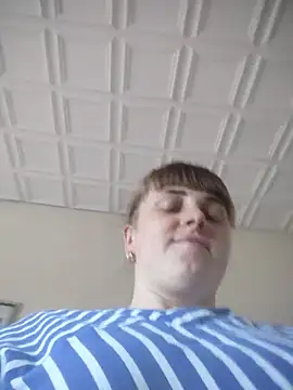 CoddessCrystal online show from March 1, 2026, 2:52 pm