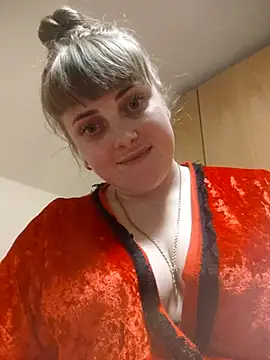 CoddessCrystal online show from March 15, 2026, 7:42 pm