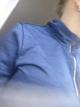 CoddessCrystal online show from March 29, 2026, 11:21 am