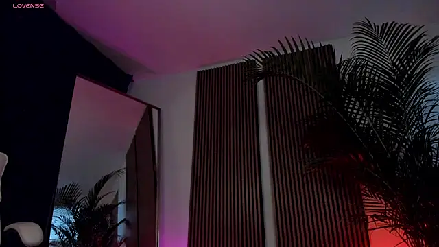 Snapshot of rouss_ari chatting on September 14, 2025, 2:44 am rouss ari online show from September 14, 2025, 2:44 am