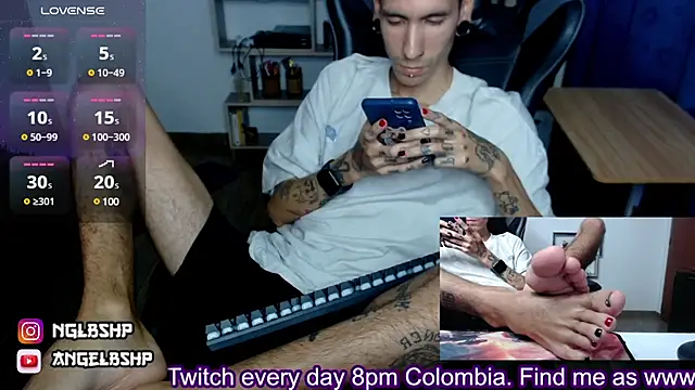 Snapshot of _kyleowens_ chatting on January 19, 2025, 11:21 pm kyleowens online show from January 19, 2025, 11:21 pm
