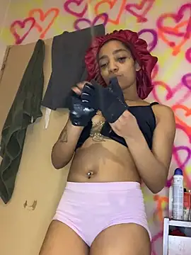 Laanegraofficial  online show from April 6, 2026, 9:49 pm