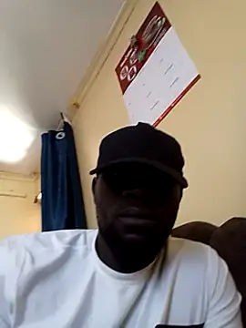 Snapshot of ClinDi chatting on February 21, 2025, 11:22 am ClinDi online show from February 21, 2025, 11:22 am